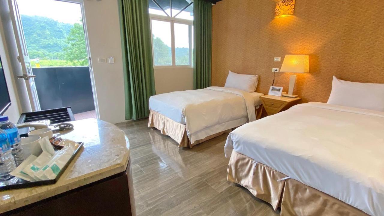 Jinhue Hotel Луйе Экстерьер фото