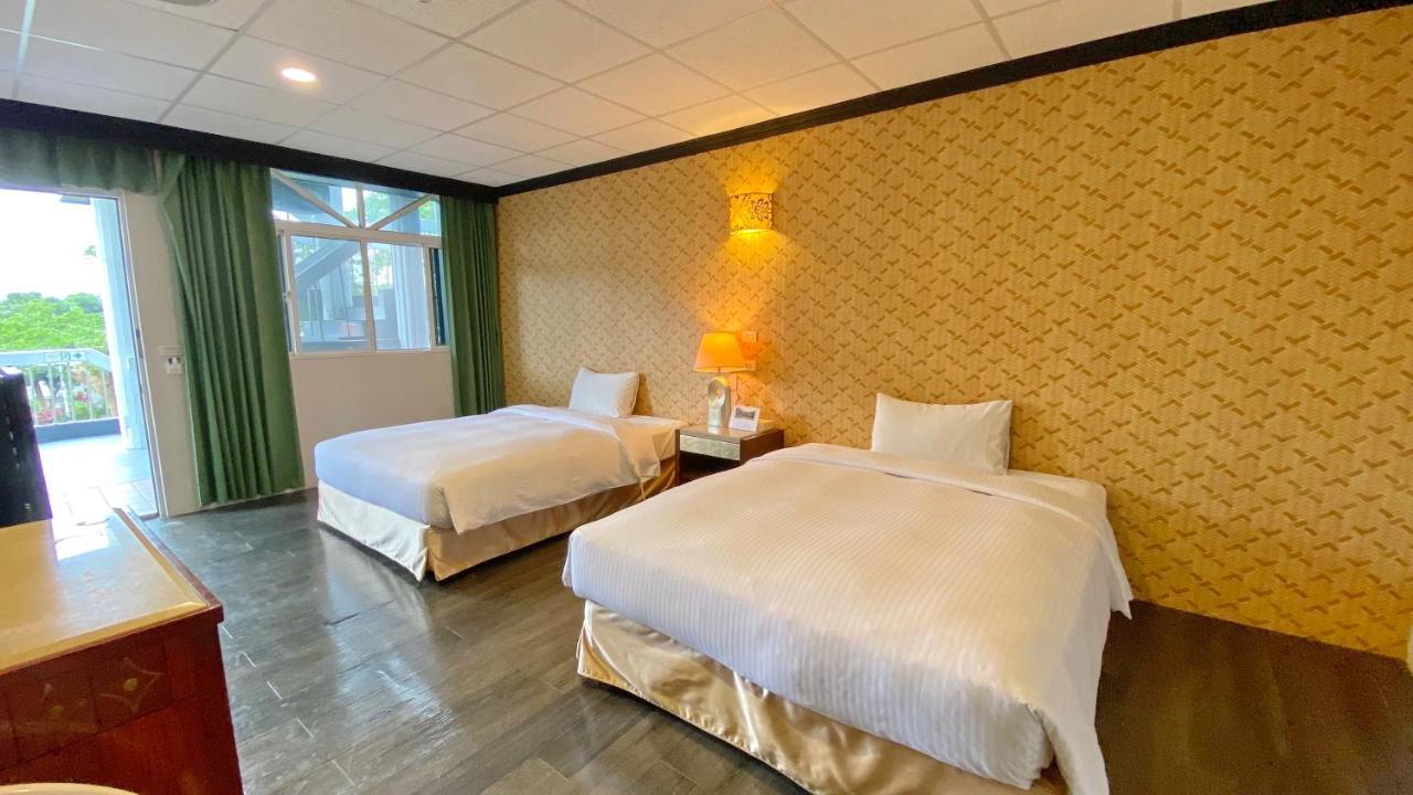 Jinhue Hotel Луйе Экстерьер фото