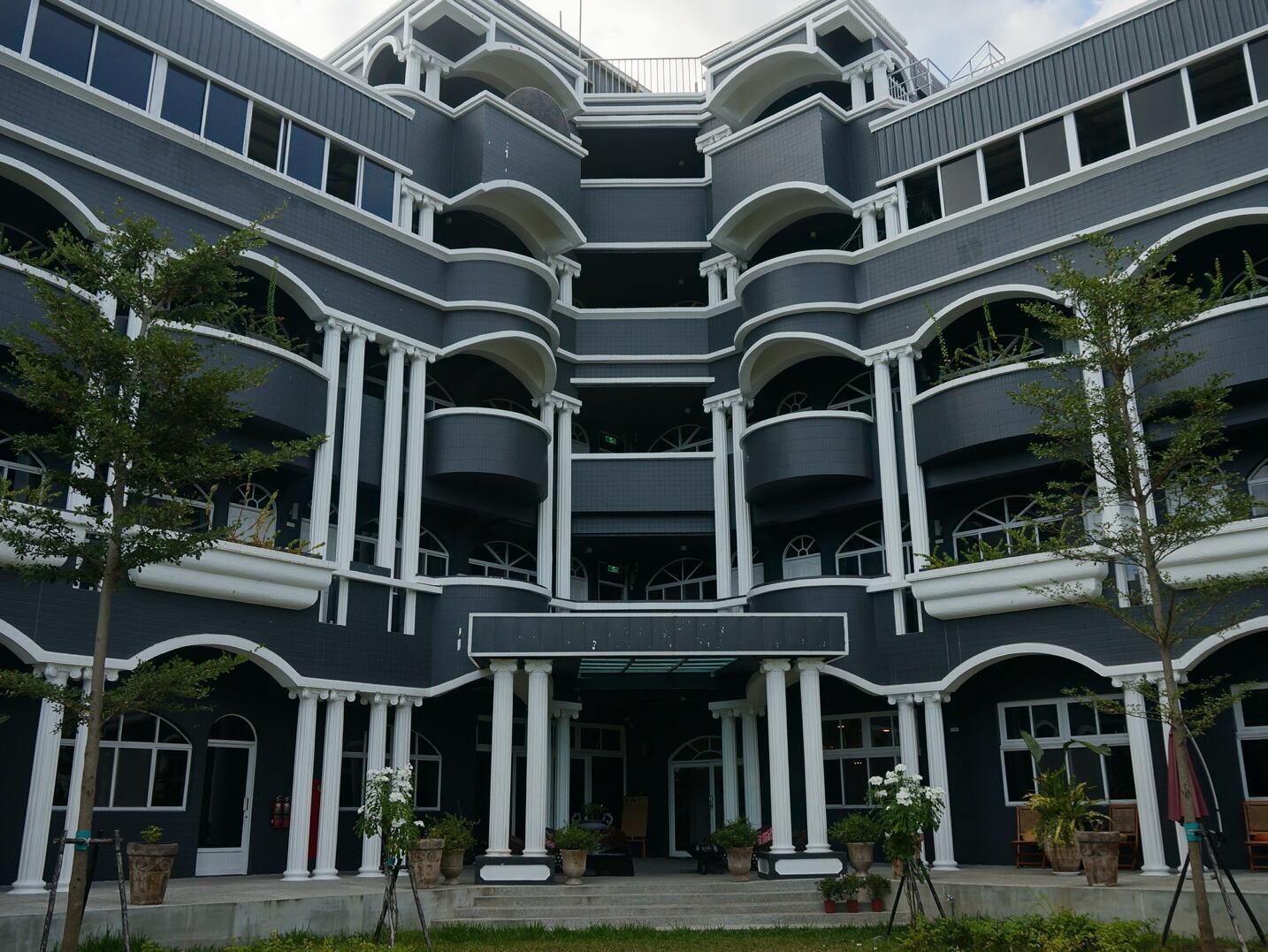 Jinhue Hotel Луйе Экстерьер фото