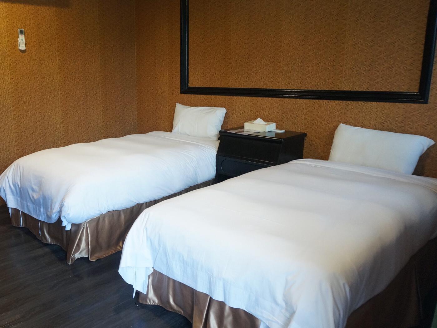 Jinhue Hotel Луйе Экстерьер фото