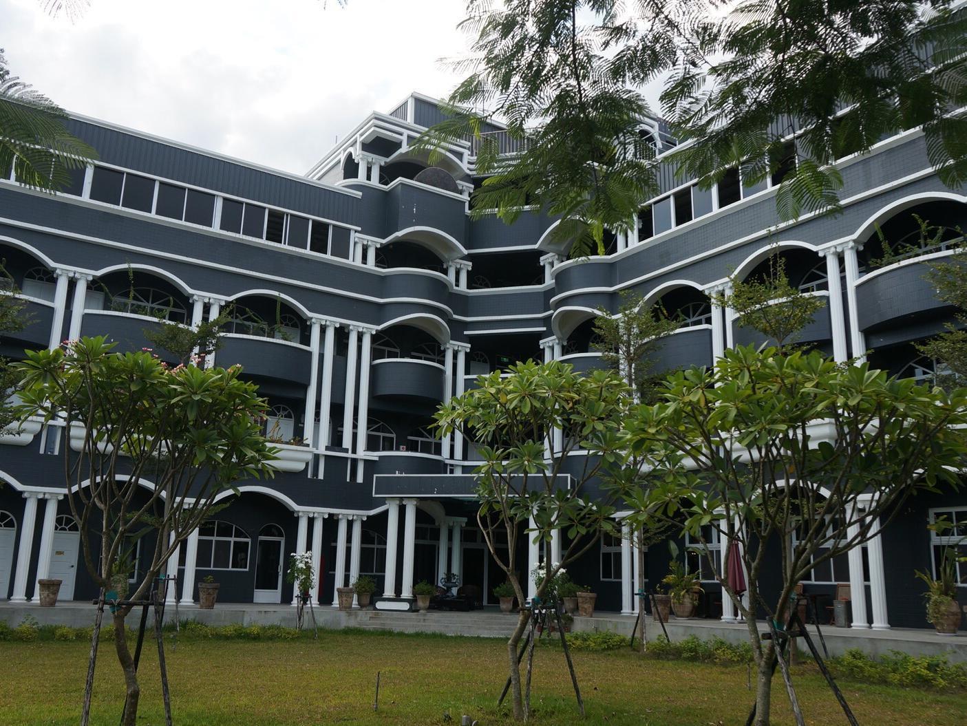 Jinhue Hotel Луйе Экстерьер фото